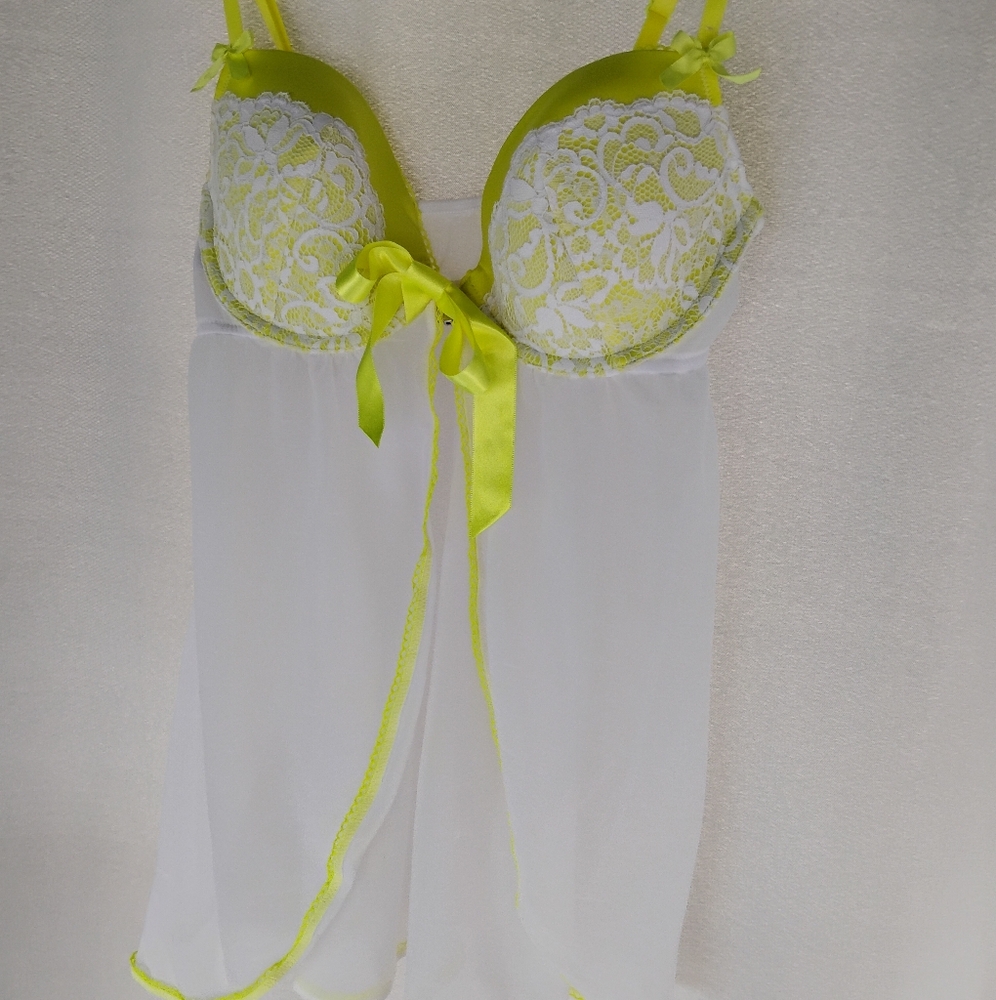 La SENSA LINGERIE